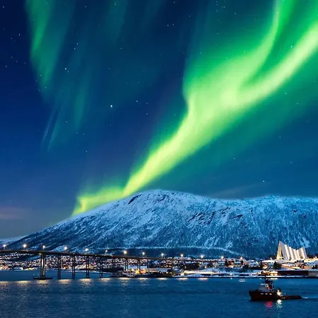 아파트 3 Minutes From Cablecar 트롬쇠